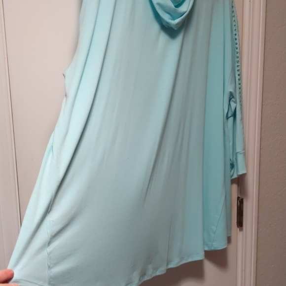 Knit Hoodie w/ 3/4 Sleeves - 22/24 - Picture 3 of 7